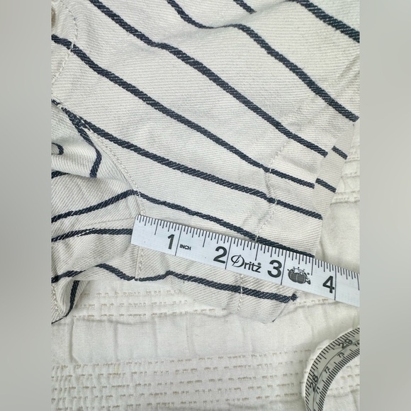 Madewell Emmett Button-Front Shorts in Stripe in Canvas Size 24 - Picture 9 of 14